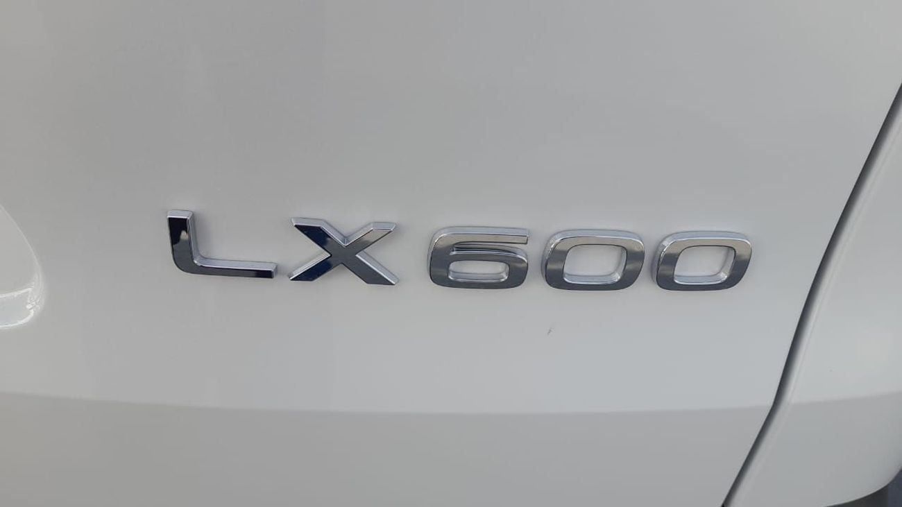 Lexus LX 600 RHD BRAND NEW 7 SEATER WHITE WITH TAN FULL OPTIONS PETROL Signature model