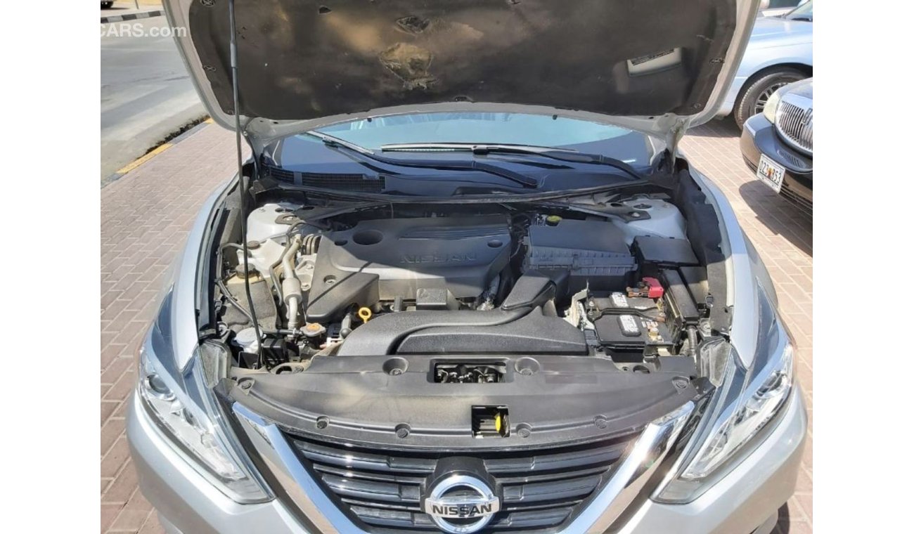 Nissan Altima SV - Very clean Car With Good Mileage