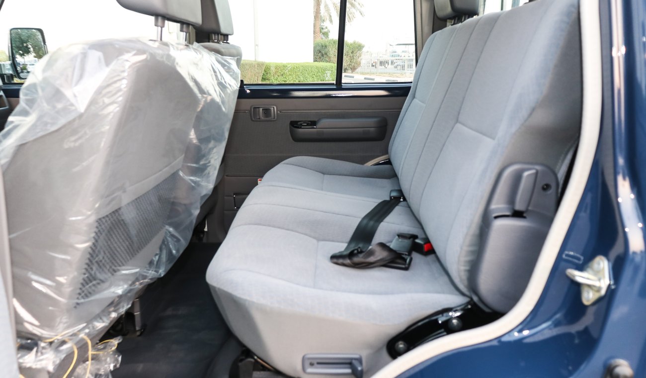 Toyota Land Cruiser Pick Up 4.0L V6 Petrol Double Cabin