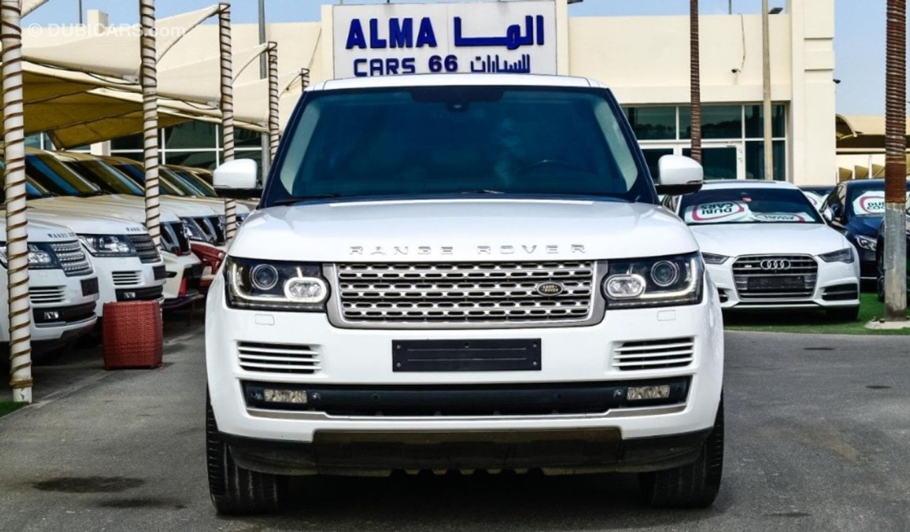 Land Rover Range Rover Vogue HSE HSE Gcc full servies history under warranty to 8/2021 first owner original paint