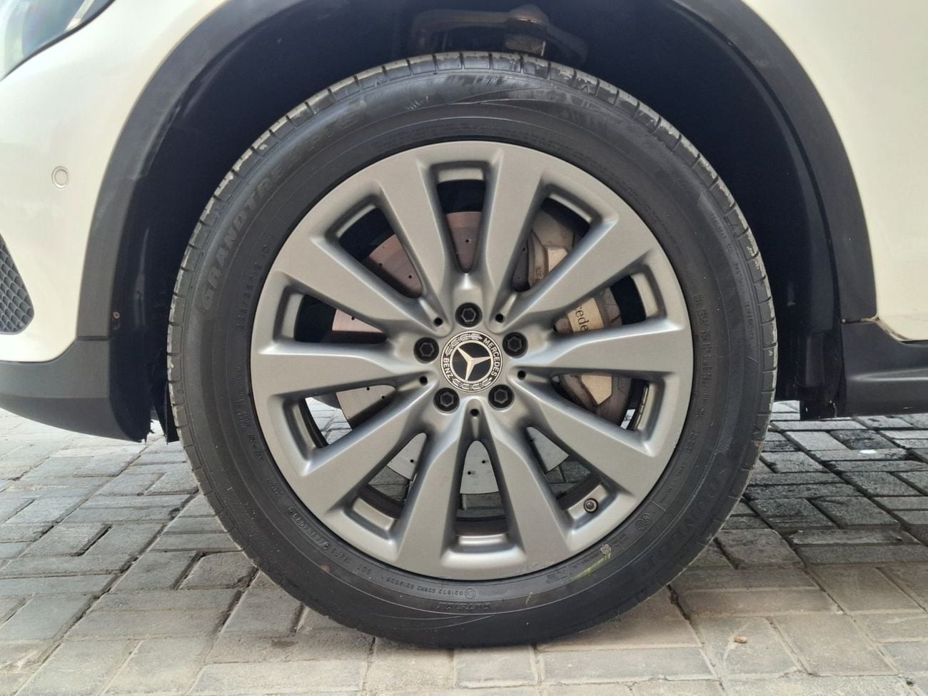 Mercedes Benz GLC350E