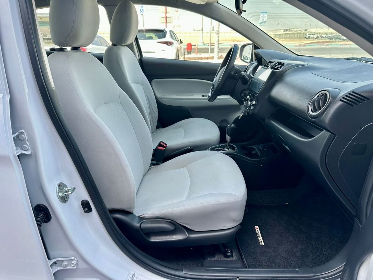 ميتسوبيشي اتراج GLX Mid 1.2L