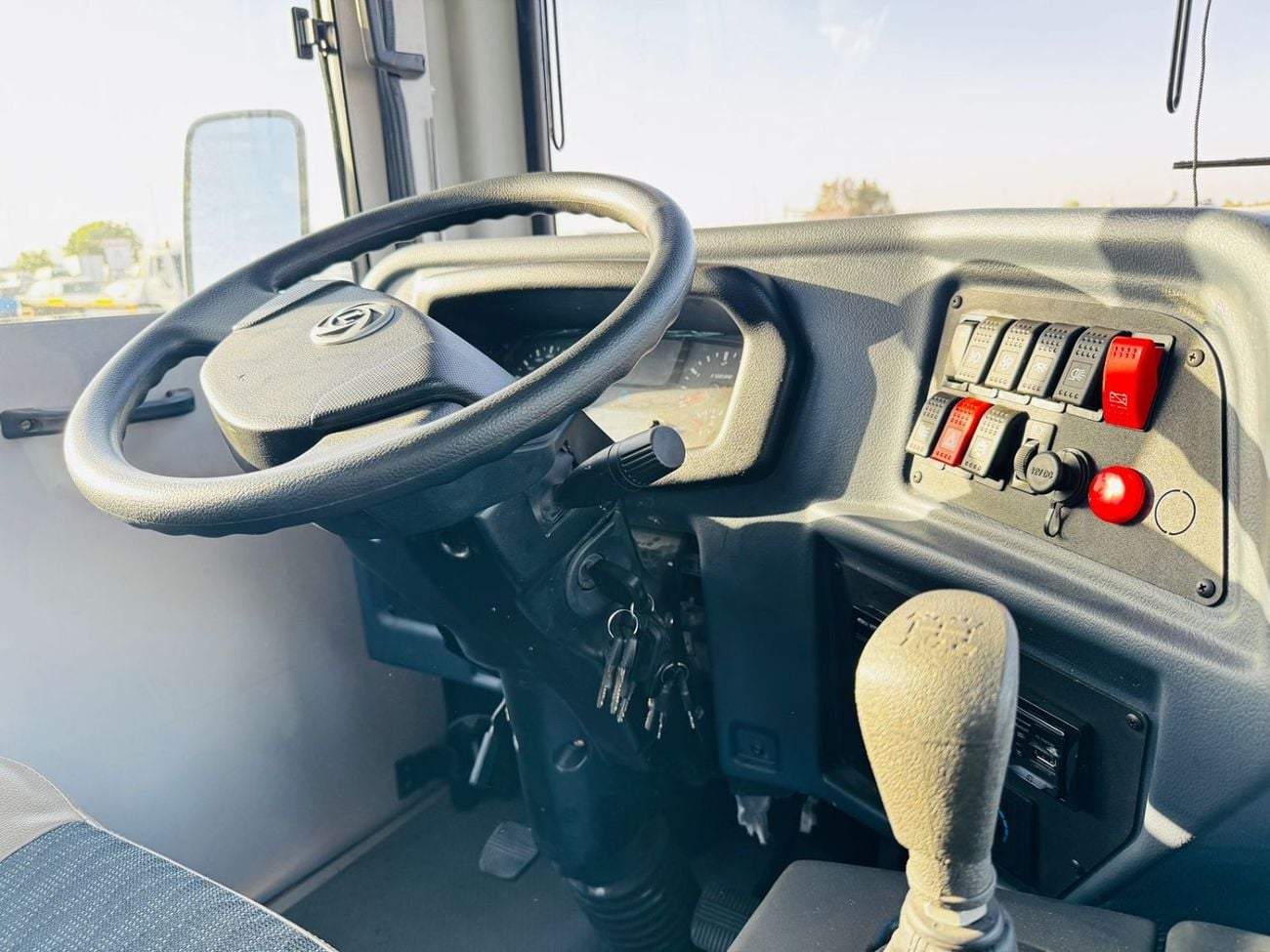 اشوك ليلاند Gazl أشوك ليلاند  باص صغير