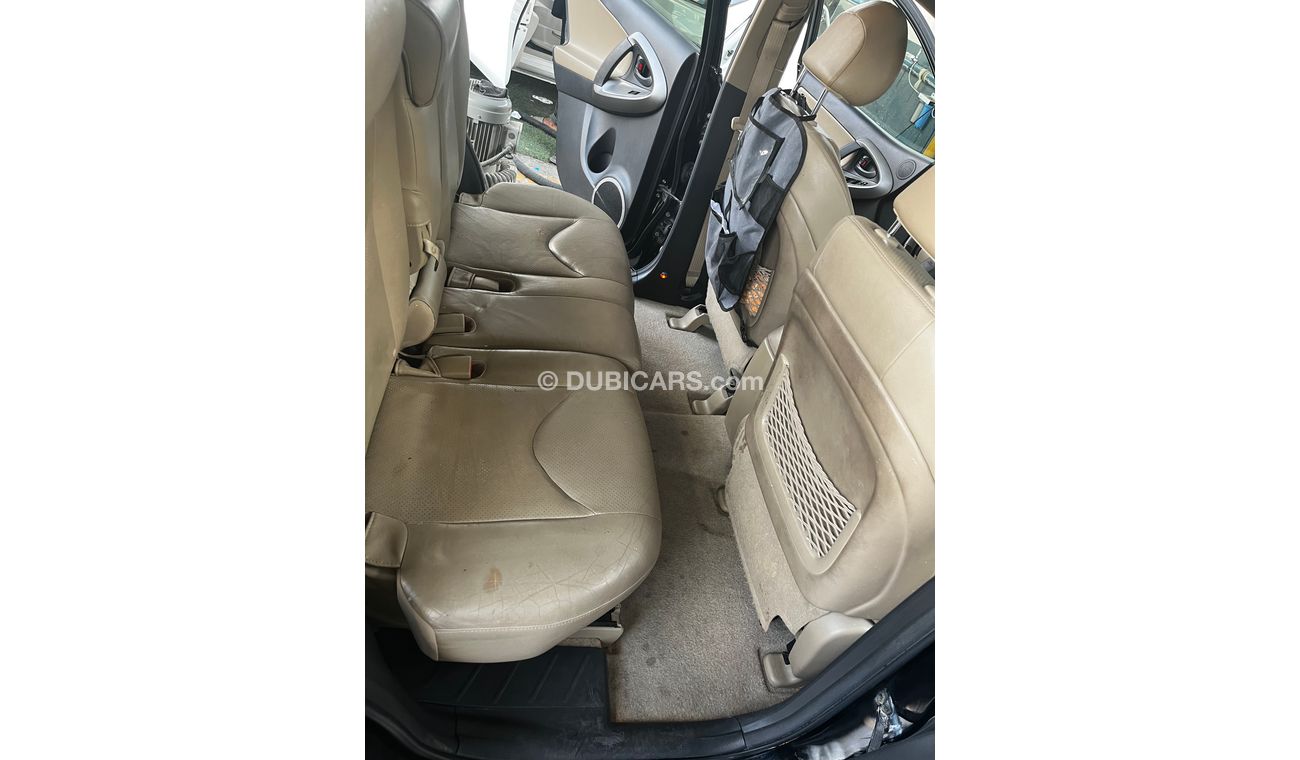 Toyota RAV4 AWD 4WD top options