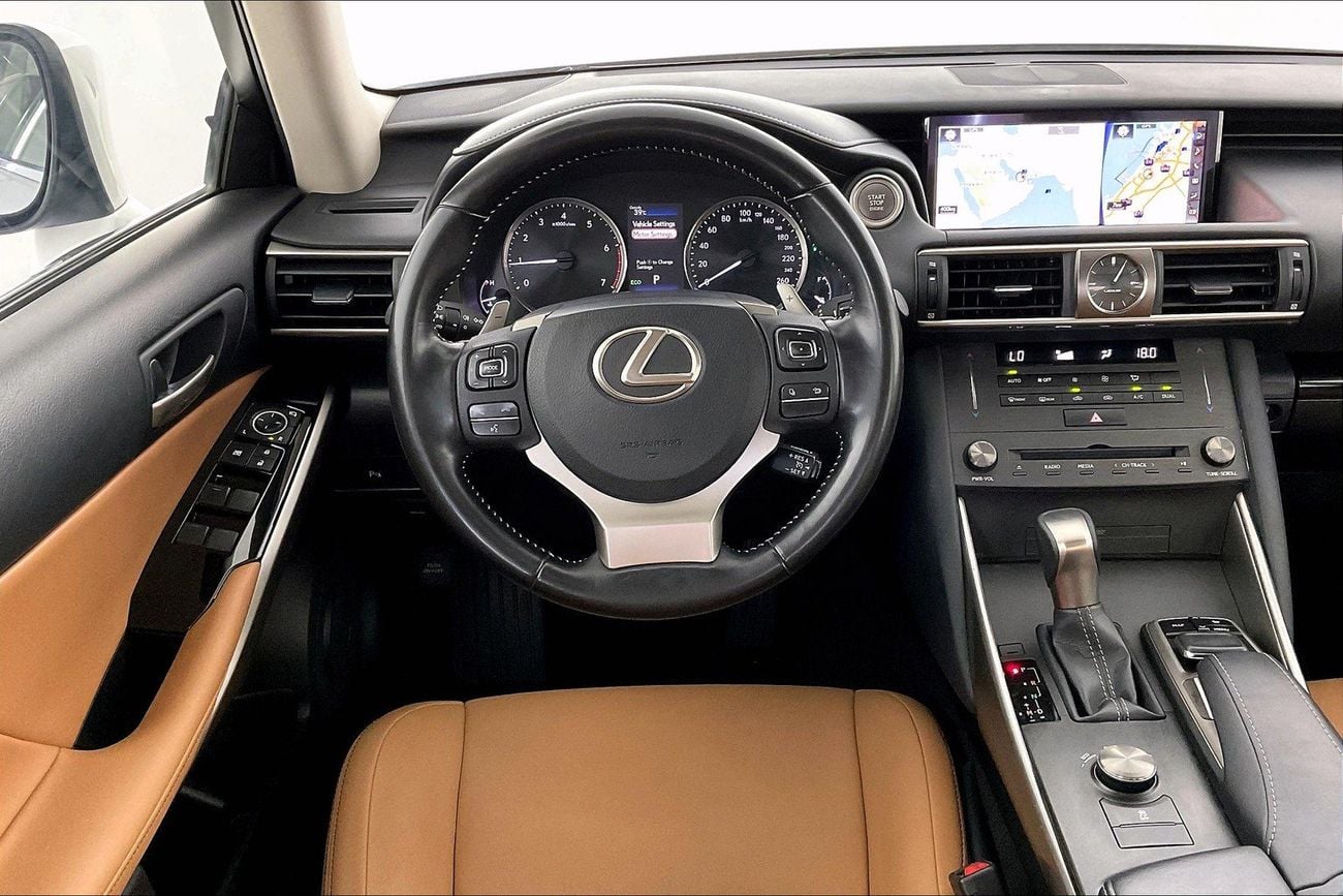 لكزس IS 300 Premier | upto AED 20,000 Ramadan Discount | شامل الضمان | 0 ﺪﻔﻋﺓ ﺃﻮﻟﻯ