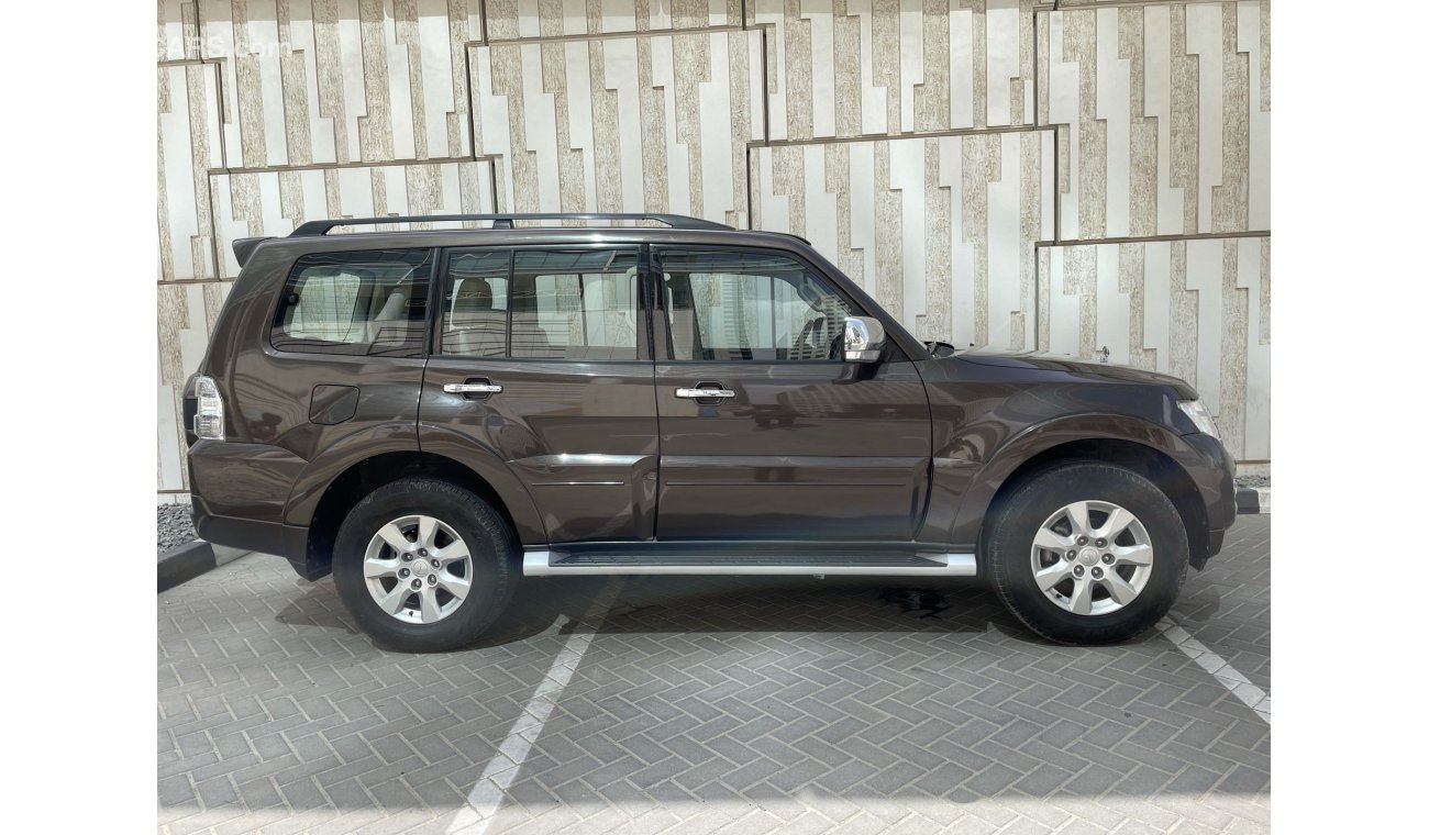 Mitsubishi Pajero HIGHLINE 3.5L | GCC | EXCELLENT CONDITION | FREE 2 YEAR WARRANTY | FREE REGISTRATION | 1 YEAR FREE I