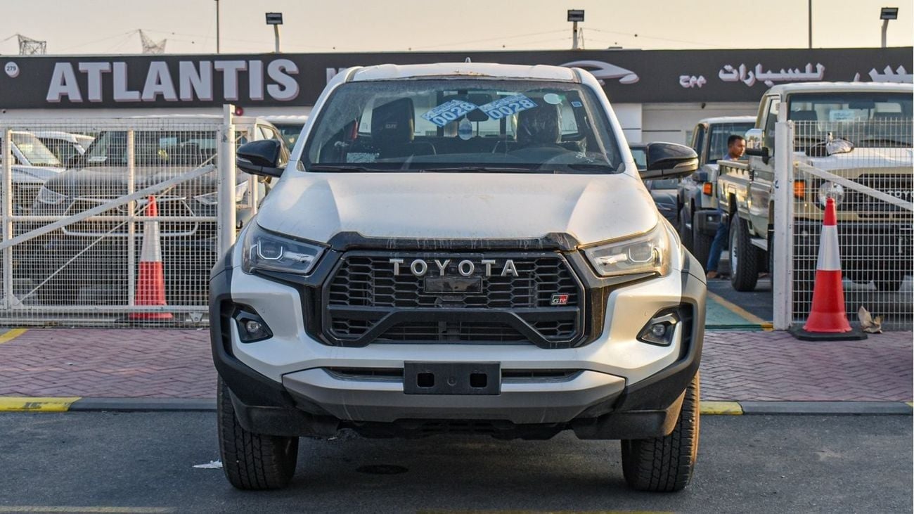 تويوتا هيلوكس GR Sport 4.0L V6