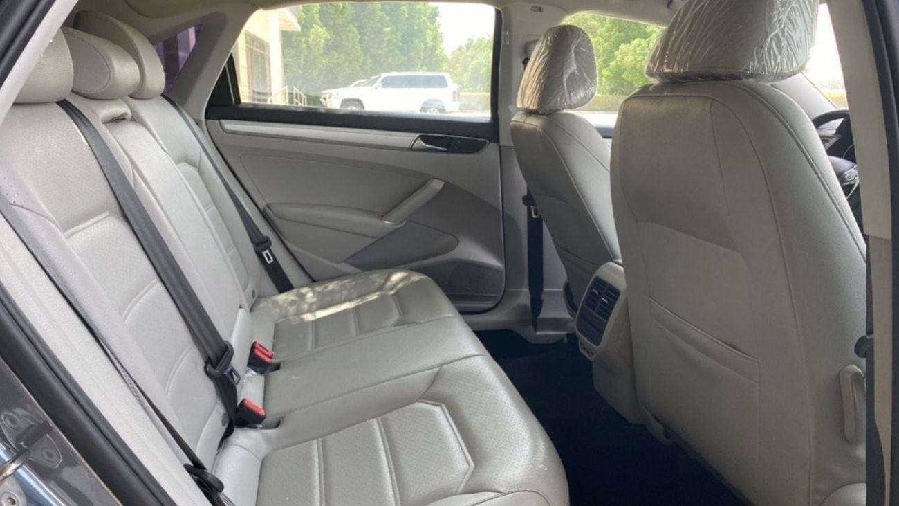 فولكس واجن باسات SEL