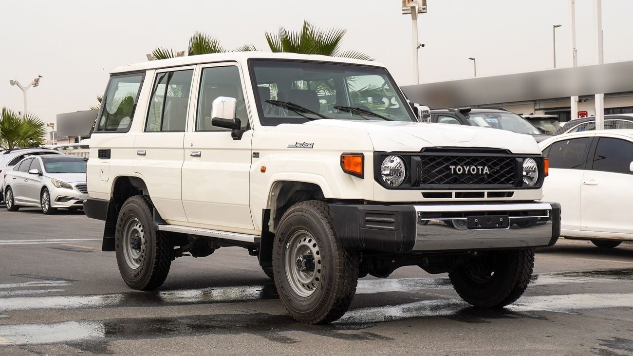 تويوتا لاند كروزر 70 LC76 Hardtop 4.0L Petrol V6 5Doors, M/T 2025