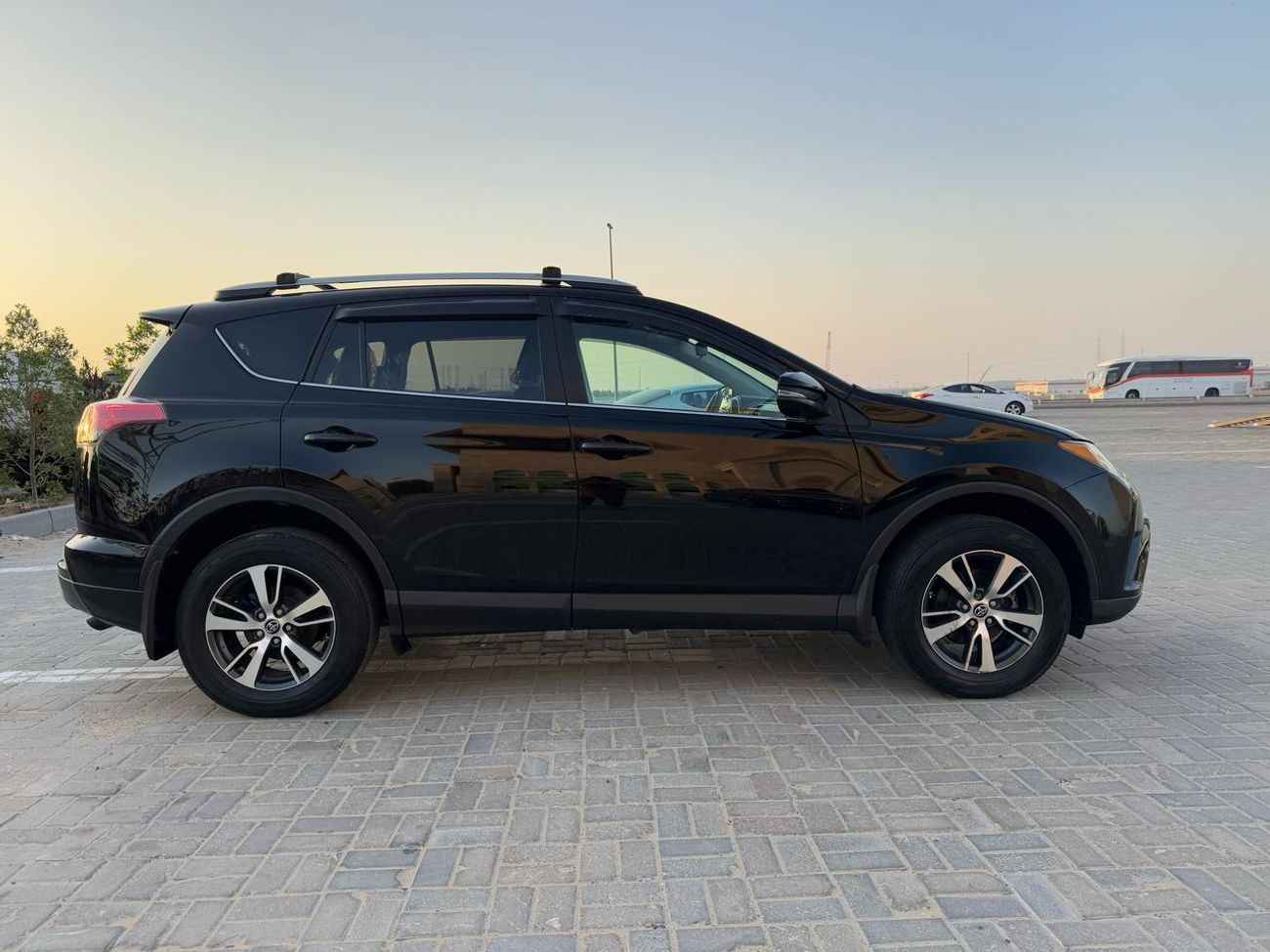 تويوتا راف ٤ Toyota Rav4 2018 Xle 4x4