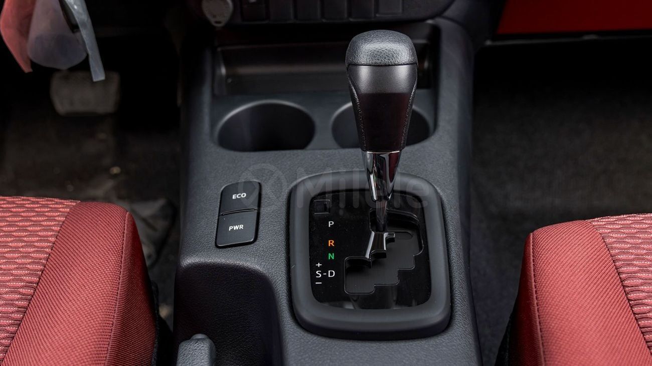 تويوتا هيلوكس  TOYOTA HILUX DC | 2-YEAR WARRANTY + SERVICE AVAILABLE | IN-HOUSE FINANCING | 0% DOWNPAYMENT (BANK)
