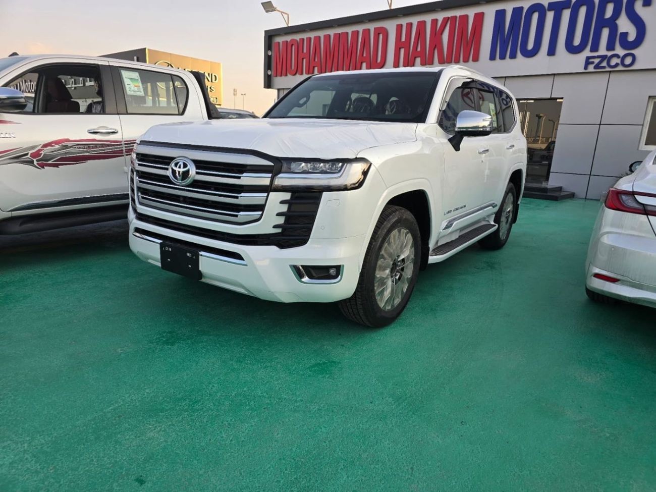 Toyota Land Cruiser 4.0L PETROL 2024 GCC