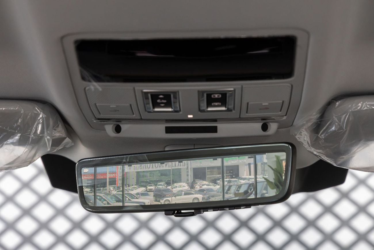 لاند روفر ديفندر Land Rover Defender | 110 X-Dynamic SE (P400) | GCC Specs | 2026 (Export)