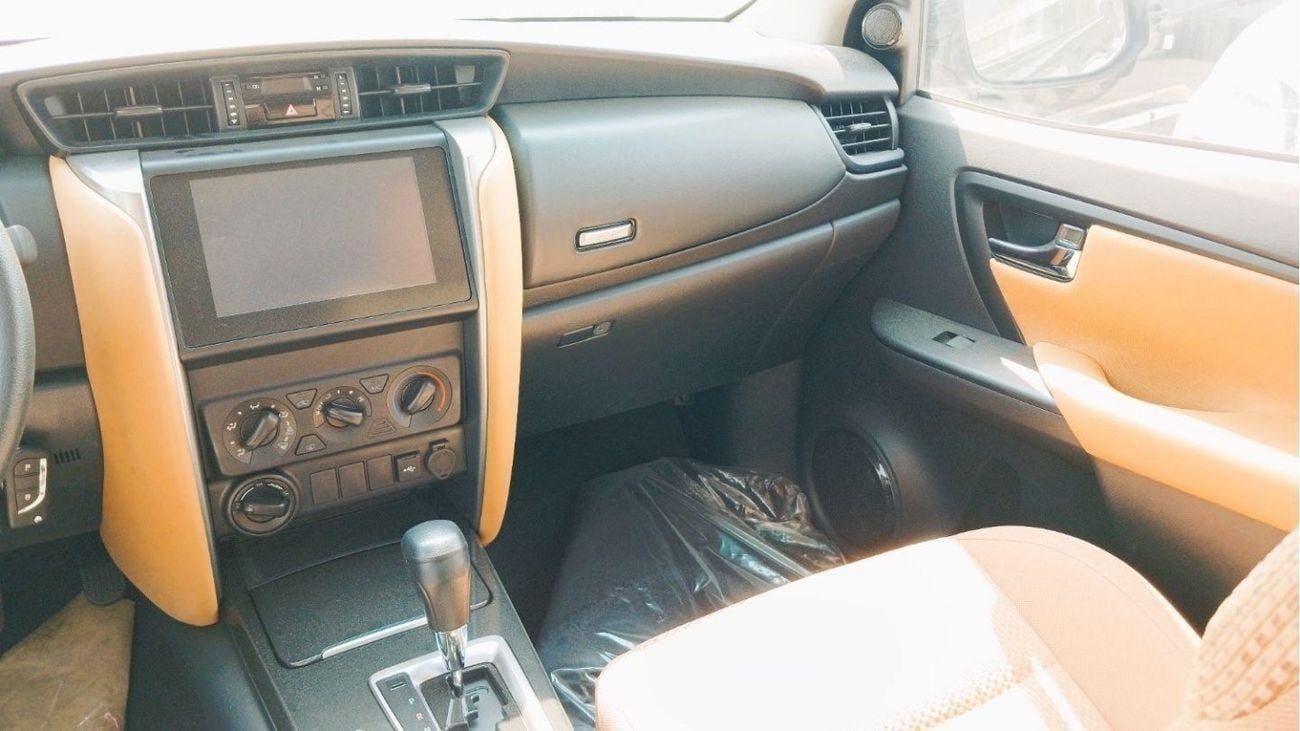 Toyota Fortuner EXR Toyota Fortuner 2.4L Diesel GCC MID 2025YM