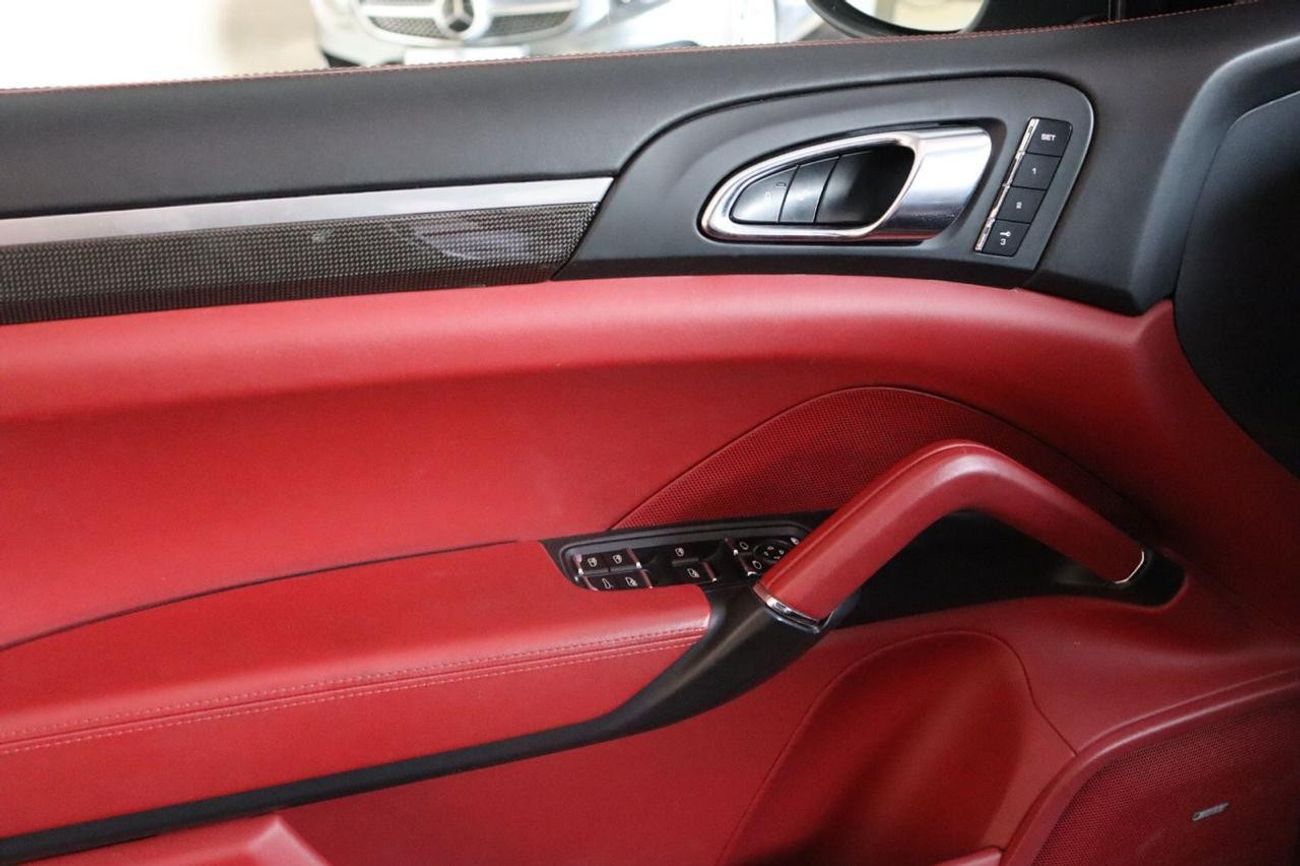 Porsche Cayenne Monthly installment 2,180 AED