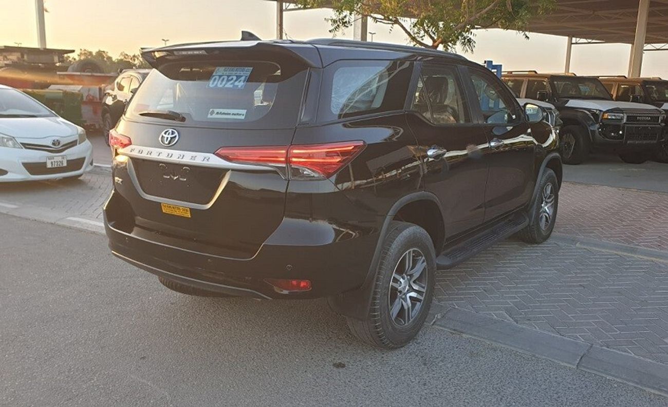 Toyota Fortuner 2.7L 4WD PETROL - USED