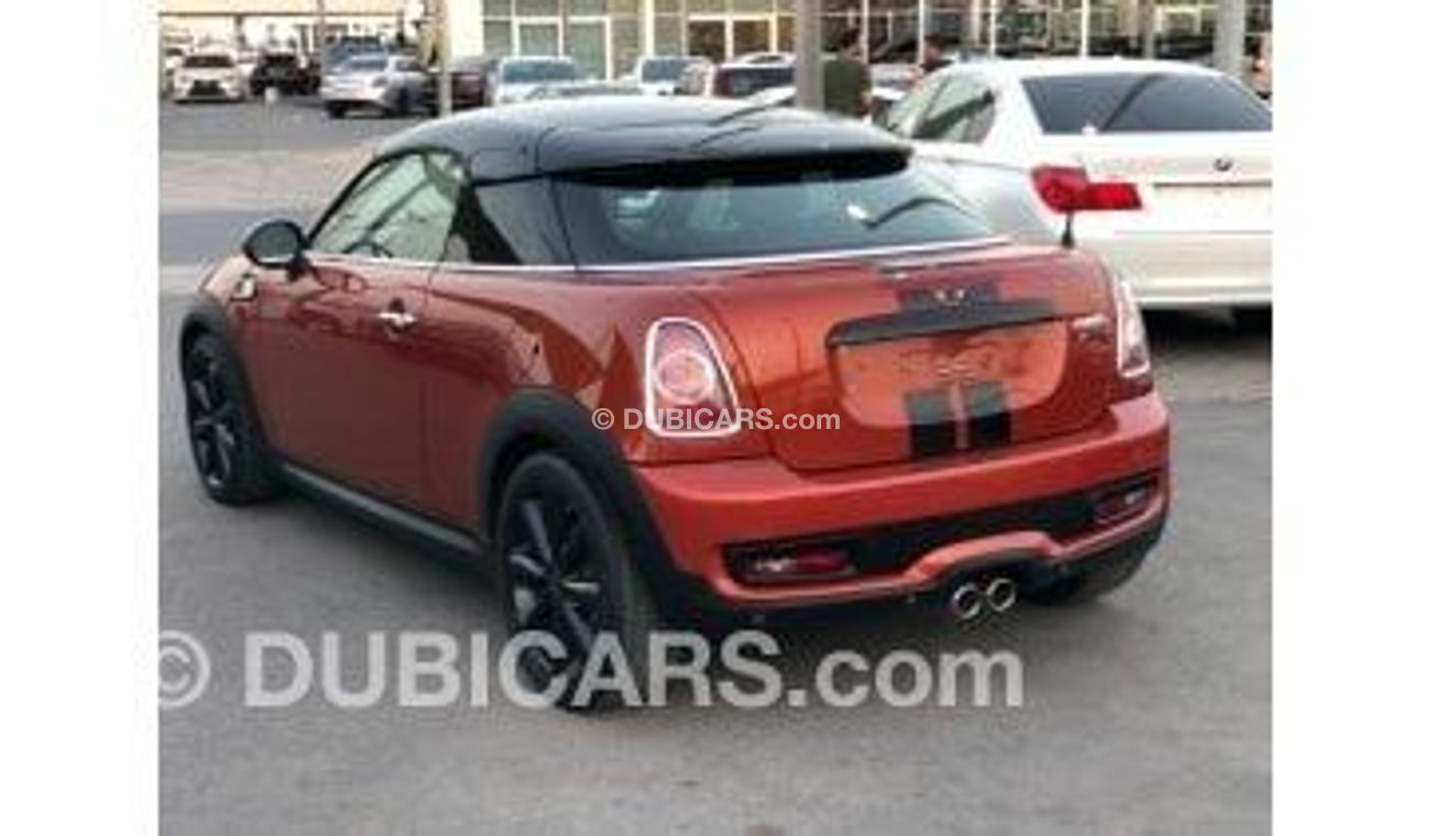 Mini Cooper Coupé Mini Cooper S Coupe 2014 model, excellent condition inside and out, full specifications, leather sea