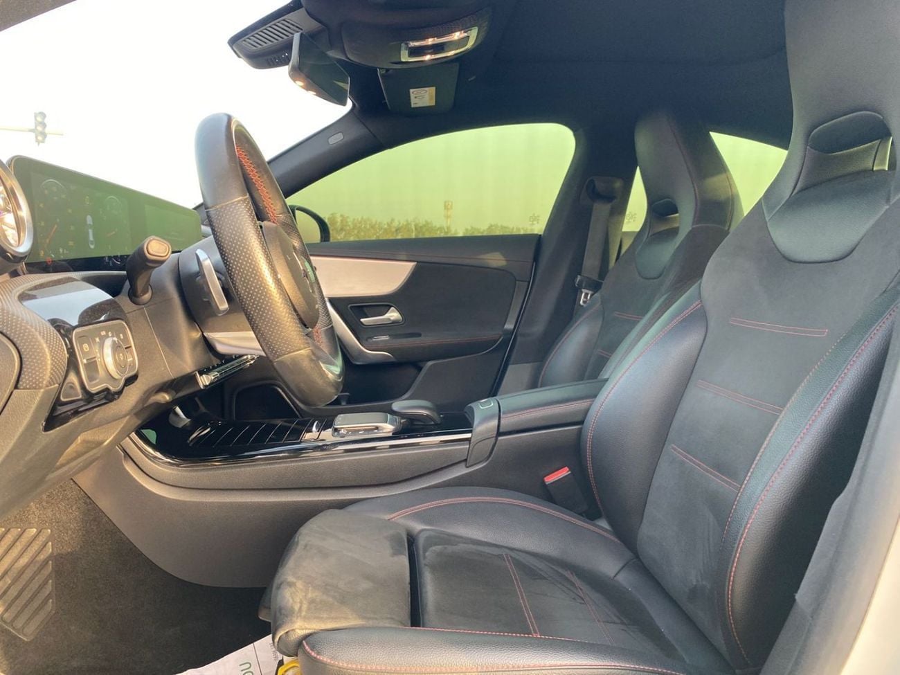 Mercedes Benz CLA250 PREMIUM PLUS Premium + 2.0L