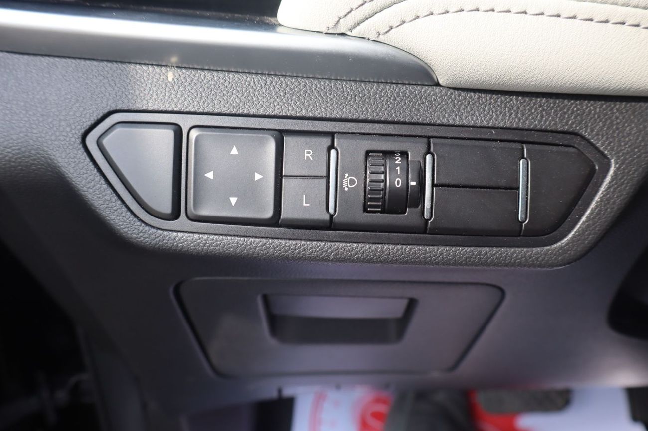 Chevrolet Captiva LT 1.5L (150 HP) (7 Seater)