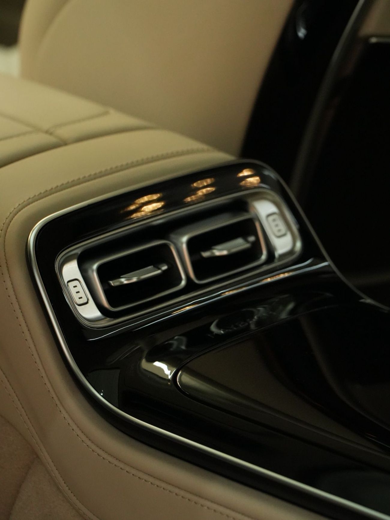 مرسيدس مايباخ S680 مايباخ