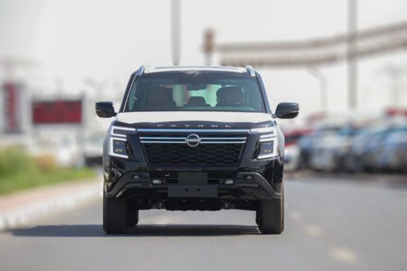 نيسان باترول 3.8L PTR SE WITH PANORAMA AND LCD FOR LOCAL WITH WARRANTY