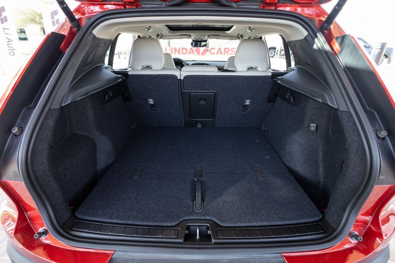 فولفو XC 40 B4 2.0T Powertrain