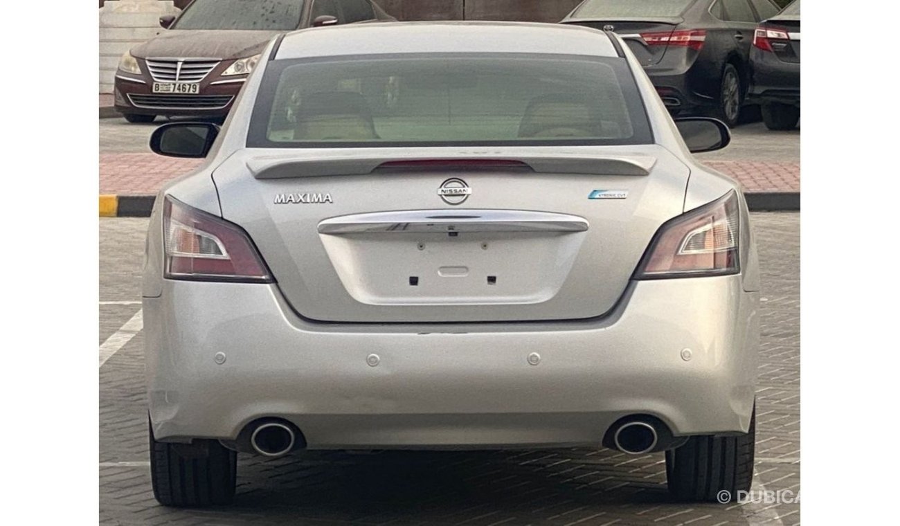 Nissan Maxima S S