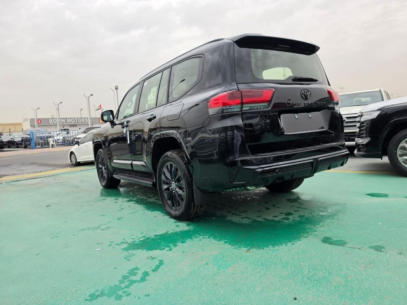 تويوتا لاند كروزر TOYOTA LANDCRUISER BLACK EDITION