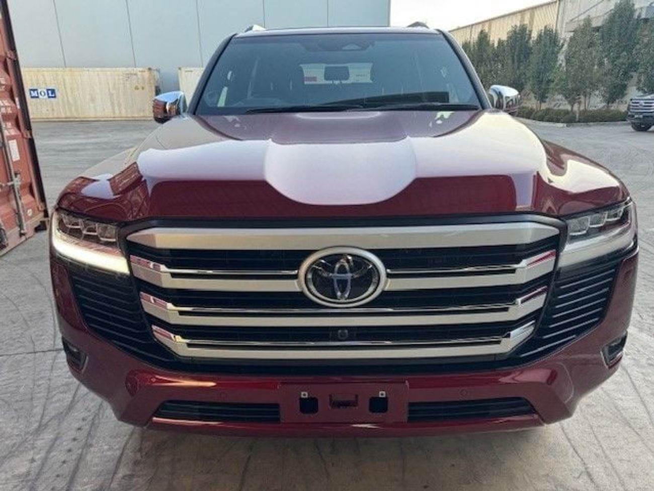 تويوتا لاند كروزر Toyota Lc300 Sahara 2025 RHD   maruni diesel  3.3L , grey interior