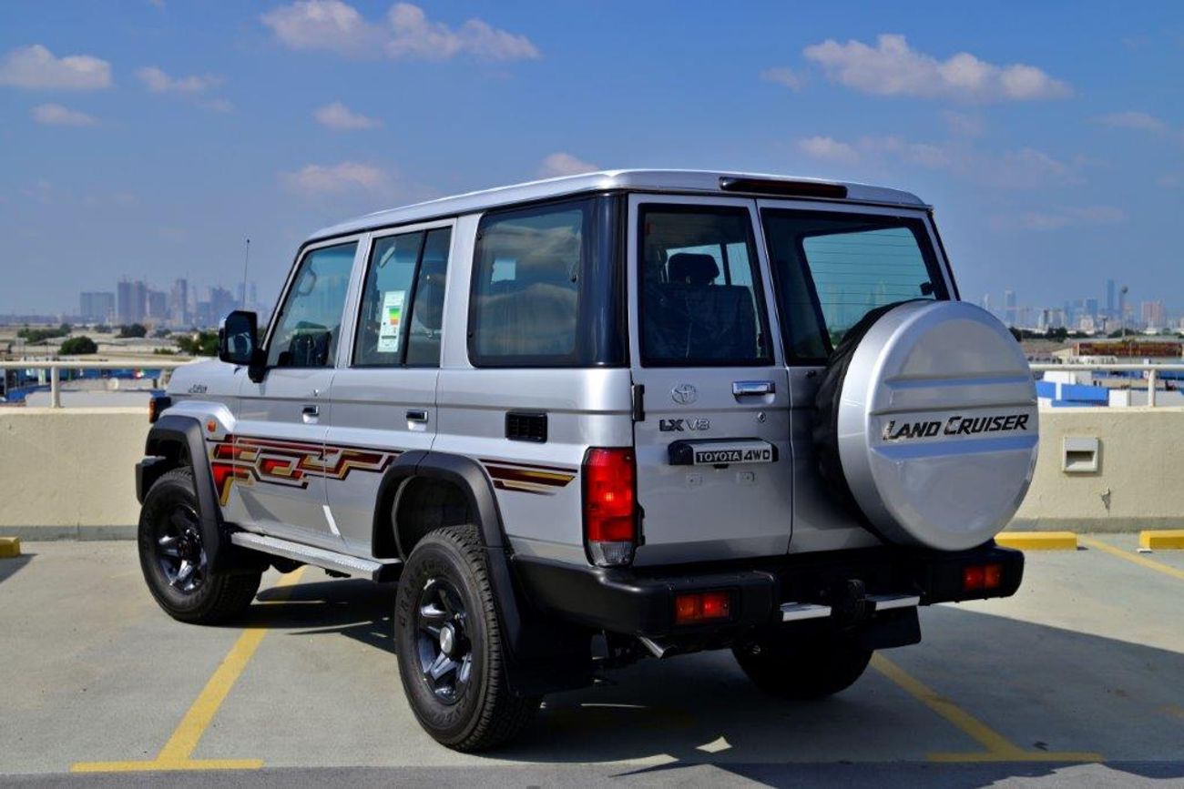 Toyota Land Cruiser 70 76  Limited V8 4.5L Turbo Diesel 4wd Manual Transmission