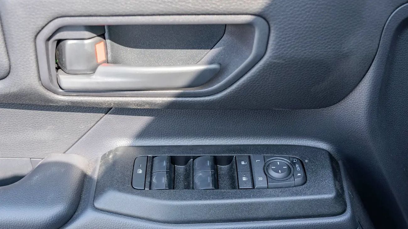 Toyota Prado Toyota Prado TXL1 2.4L petrol AT 2026