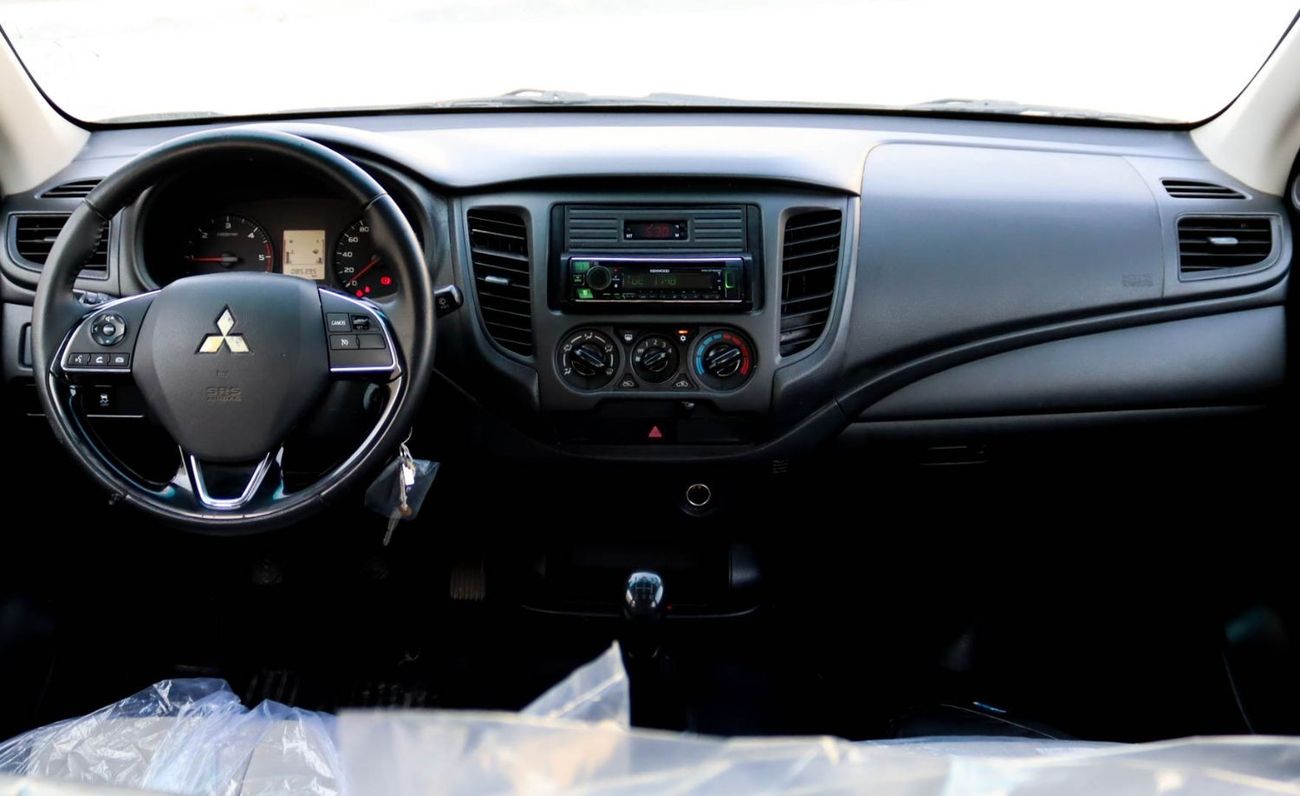 Mitsubishi L200 2020 Mitsubishi L200 GLX (V Gen), 4dr Double Cab Utility, 2.5L 4cyl Diesel, Manual, Rear Wheel Drive