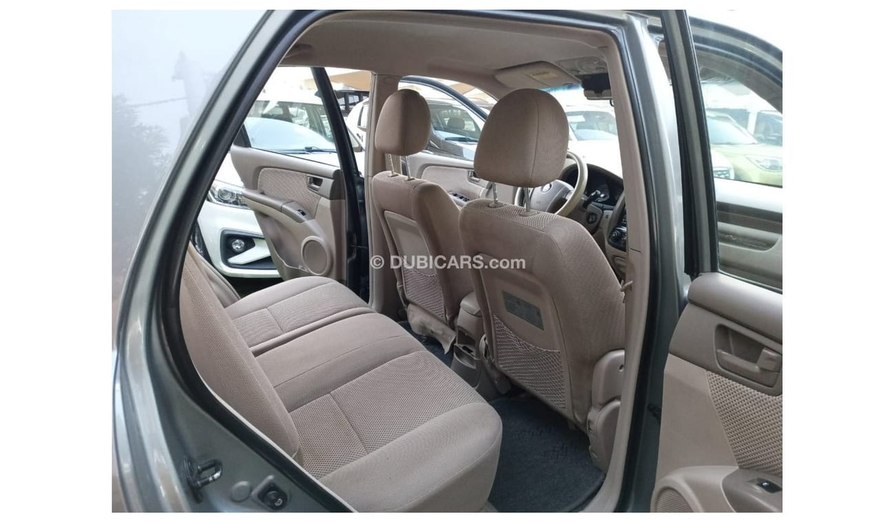 Kia Sportage 2008 model, Gulf agency, gray color, beige interior, in excellent condition, alloy wheels, rear sens