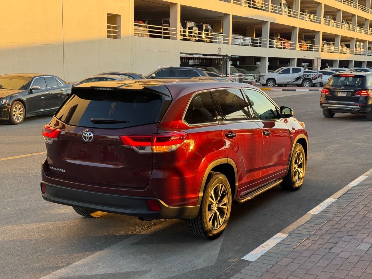 Toyota Highlander 2017 LE KEY START 2.7/V4 AWD US SPEC