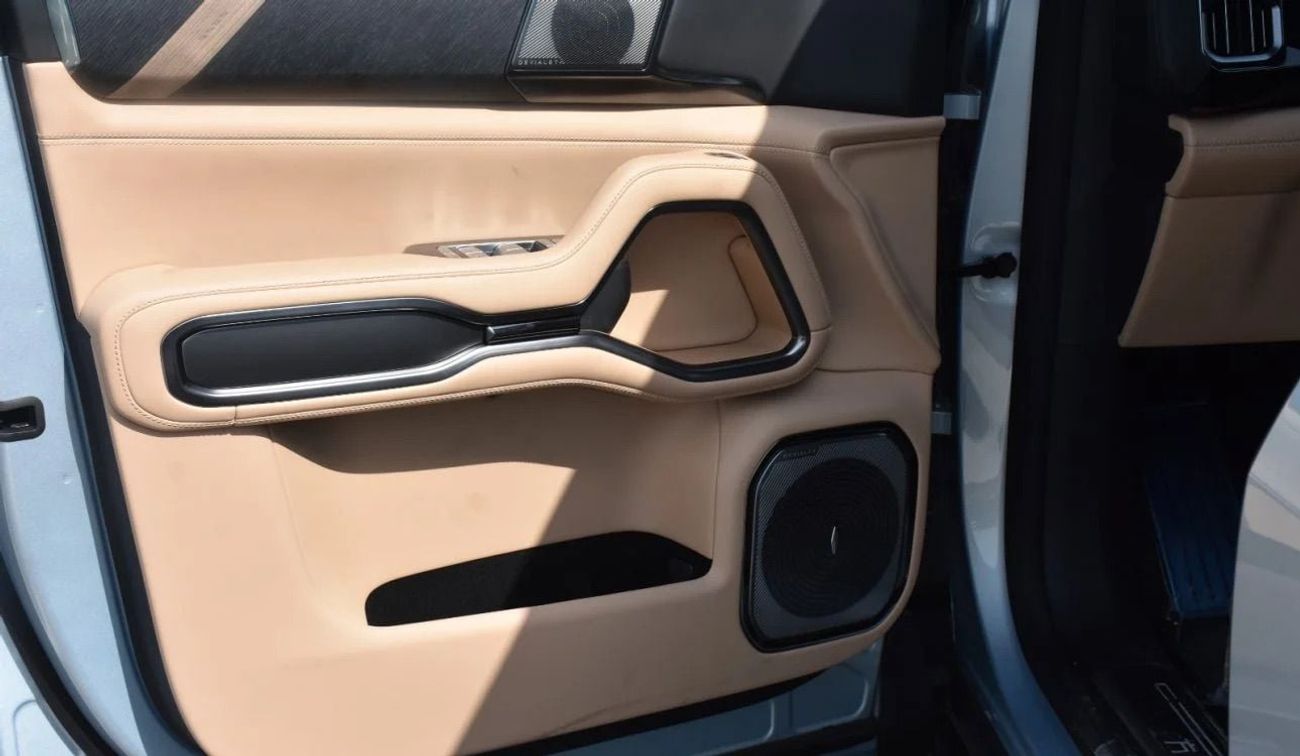 BYD Leopard 8 Smart and Brave Flagship Edition (7 Seats)