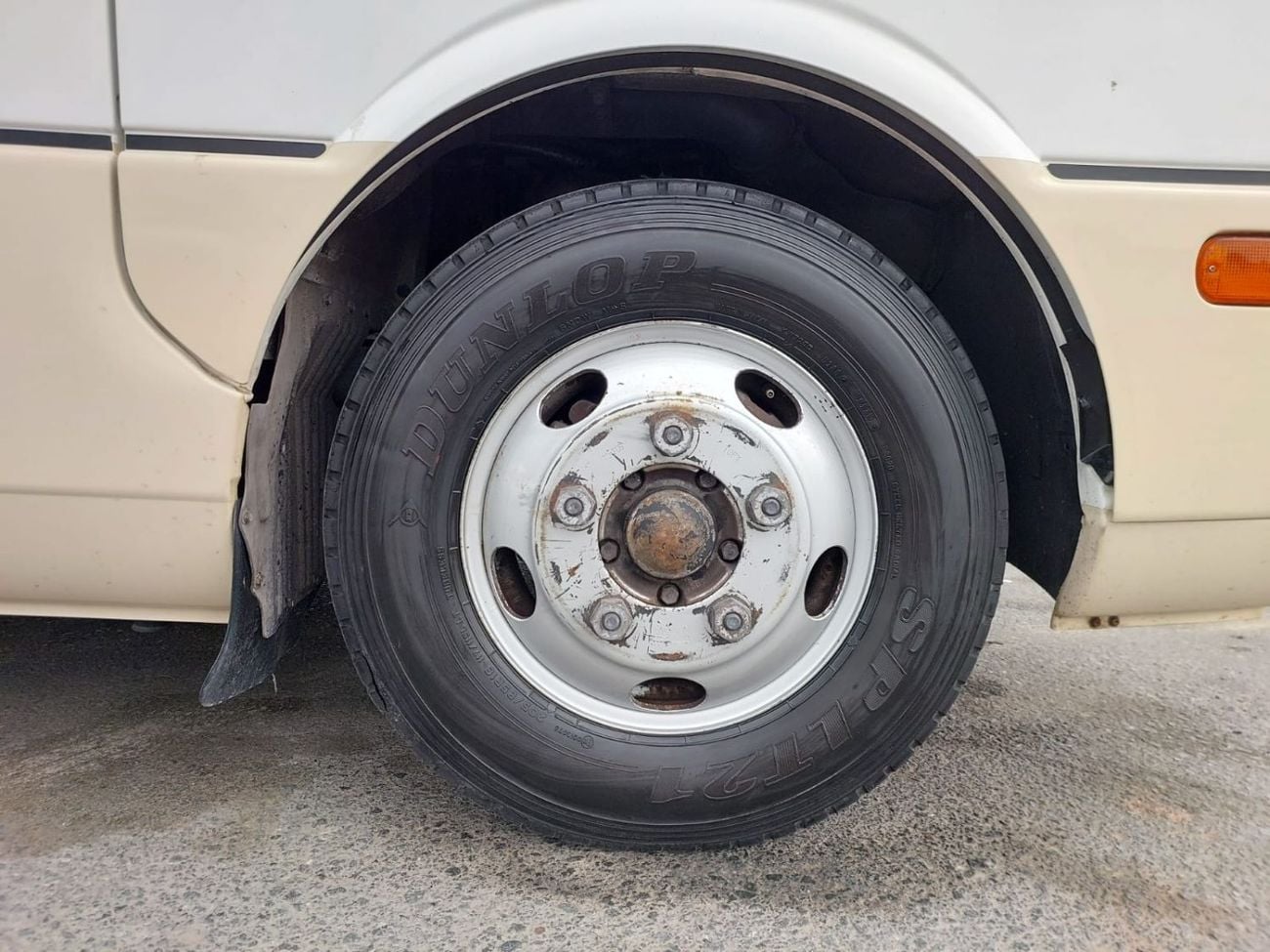 ميتسوبيشي روزا (RAMADAN OFFER) MITSUBISHI ROSA BUS RHD 2007 MODEL 4.9 L DIESEL AUTOMATIC(PM00332)