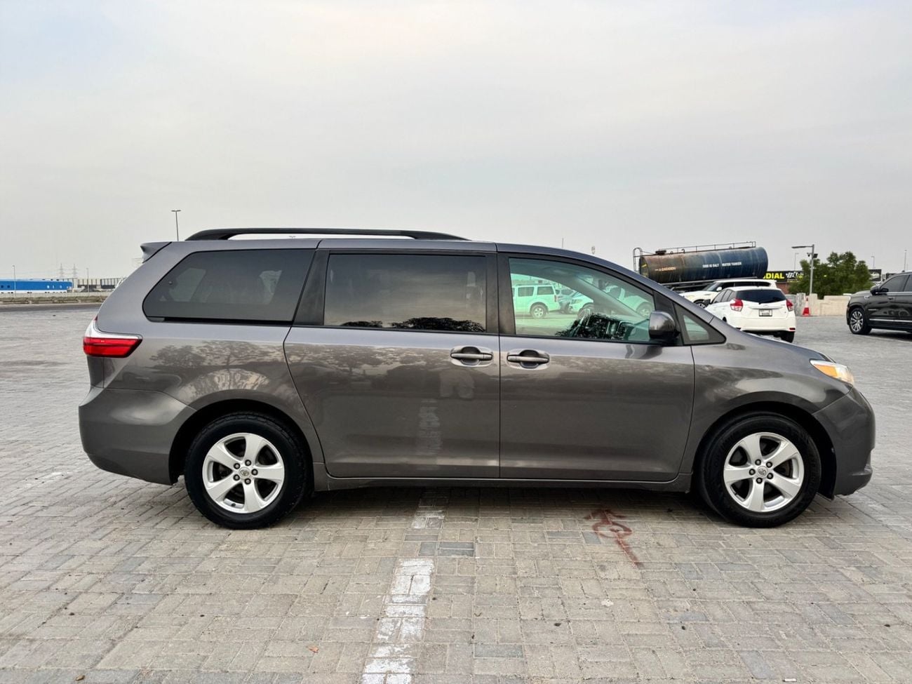 Toyota Sienna 2017
