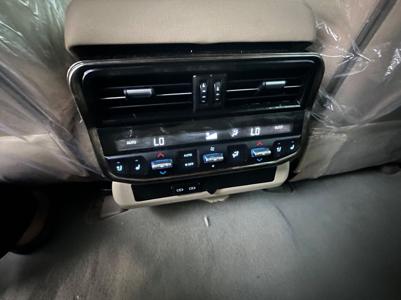 Toyota Land Cruiser GXR 4.0L (271 HP) 4WD