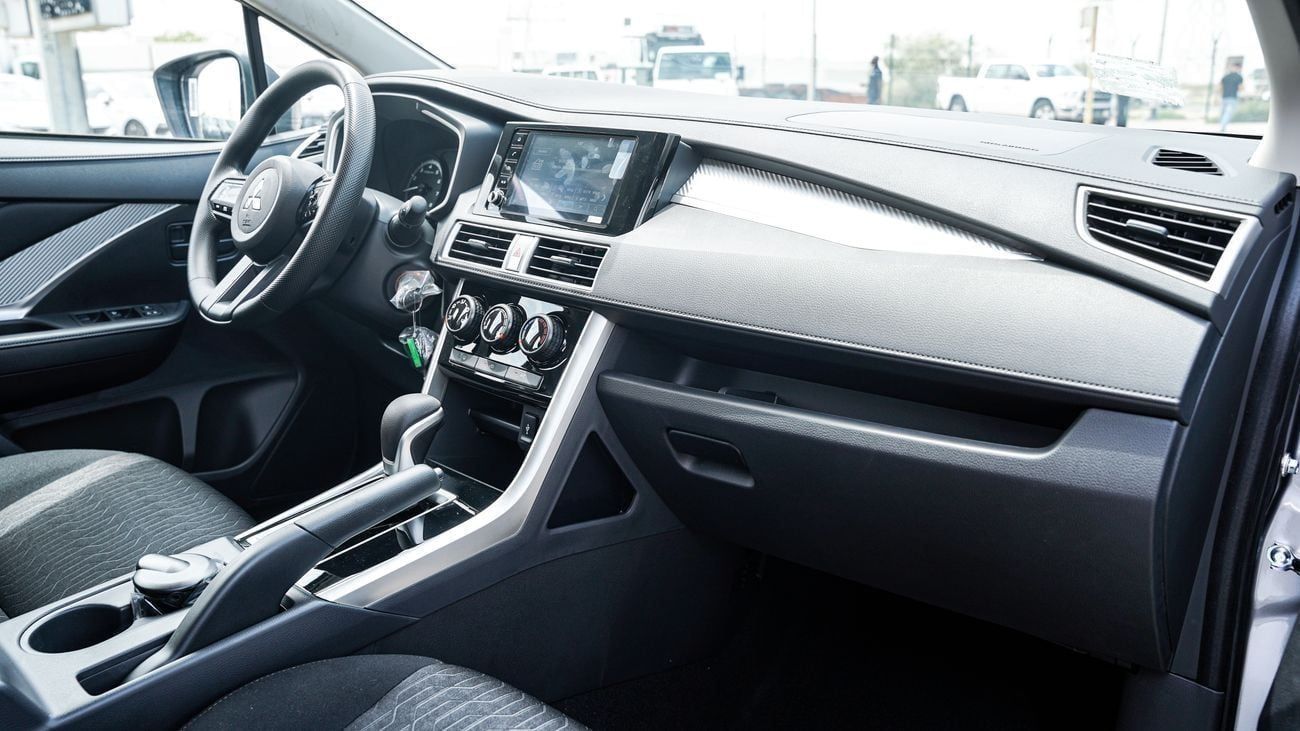 Mitsubishi Xpander MEDIUM LINE Brand New Mitsubishi Xpander 2026 – 1.5L 4-Cylinder Medium Line – GCC Specs – Export Only