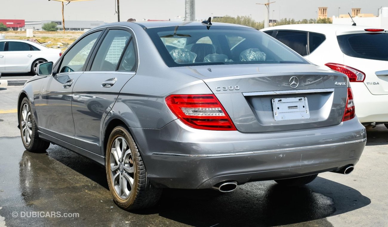 مرسيدس بنز C 300 4Matic