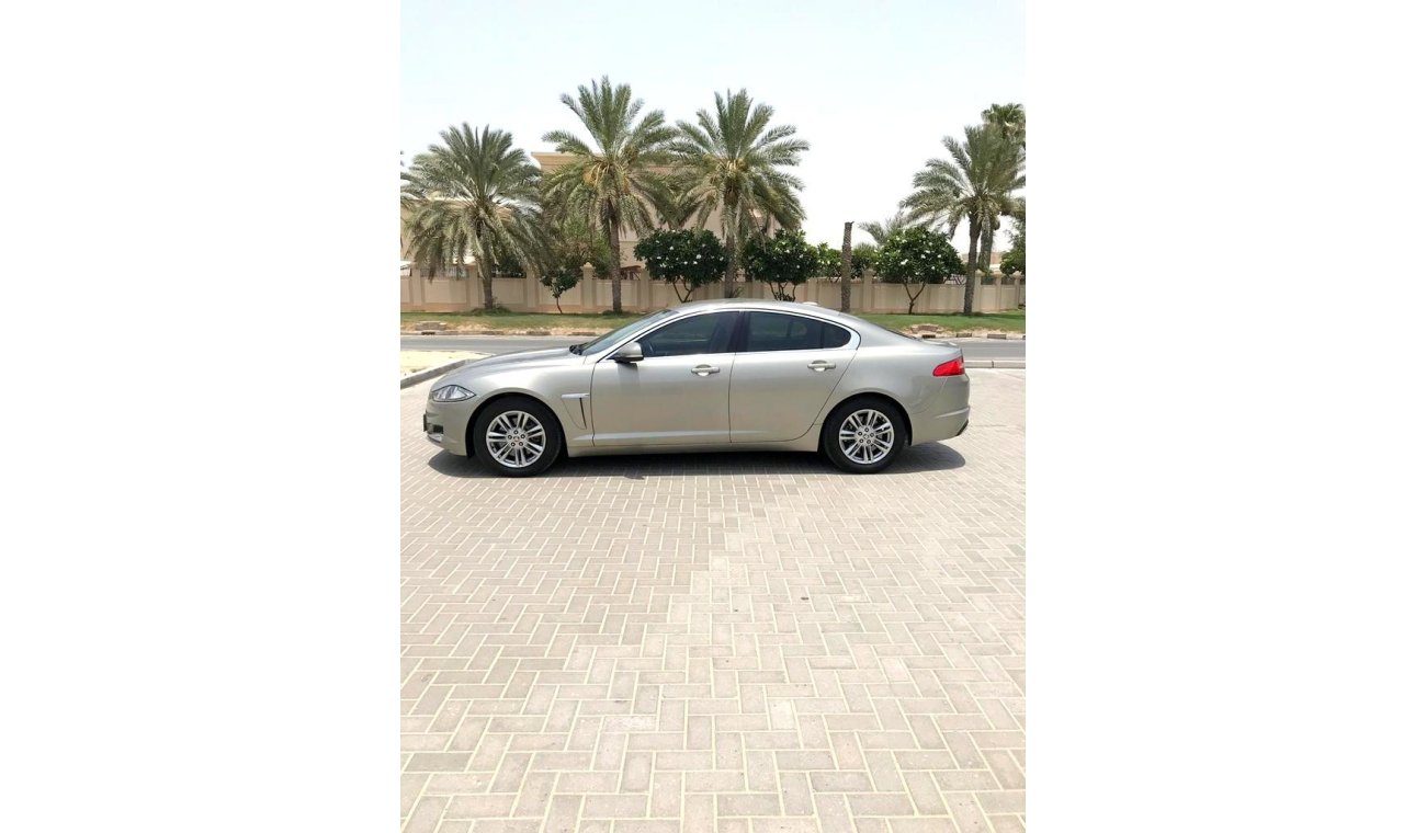 جاغوار XF JAGUAR XF /GCC SPECIFICATION / IMMACULATE CONDITION