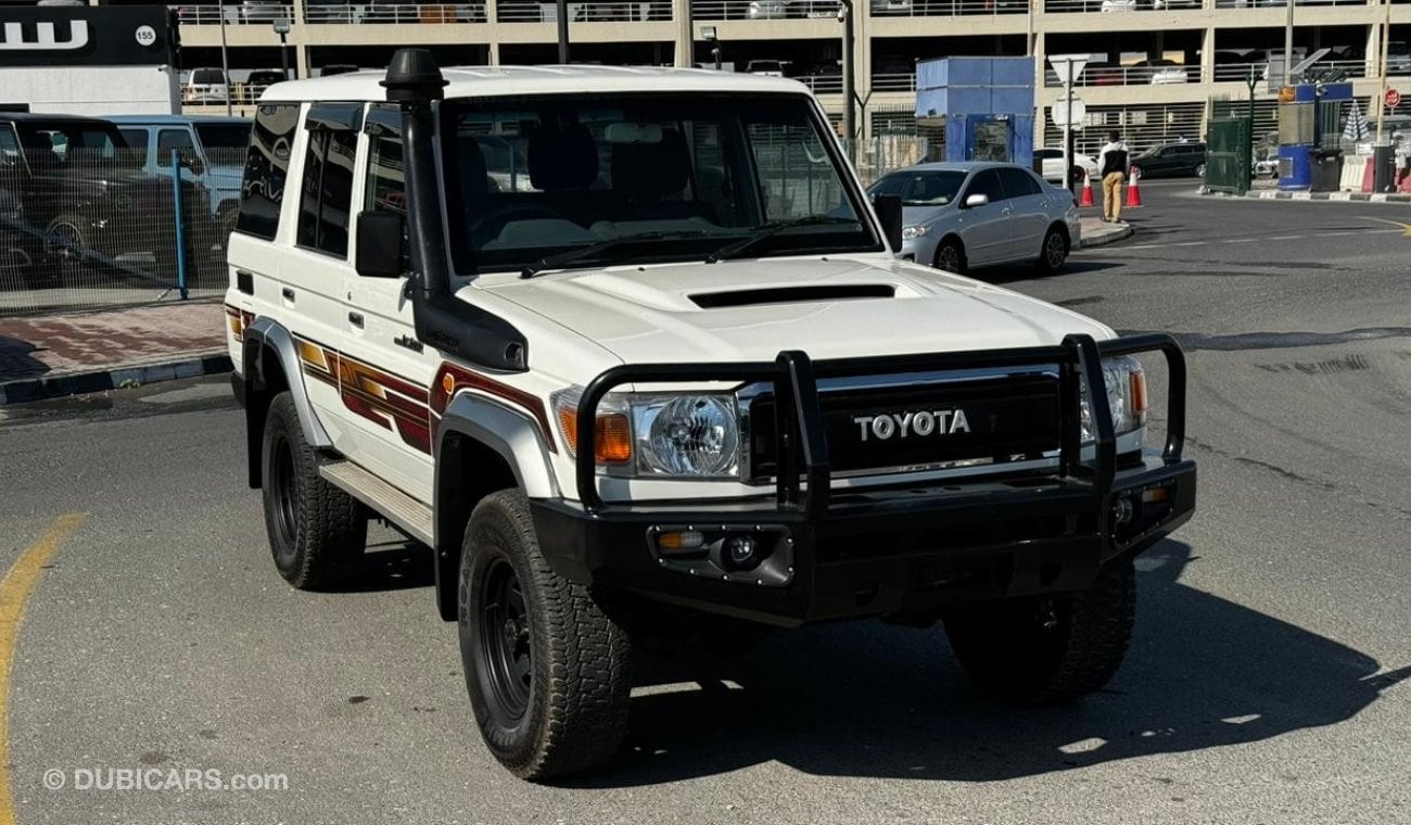 Toyota Land Cruiser Hard Top