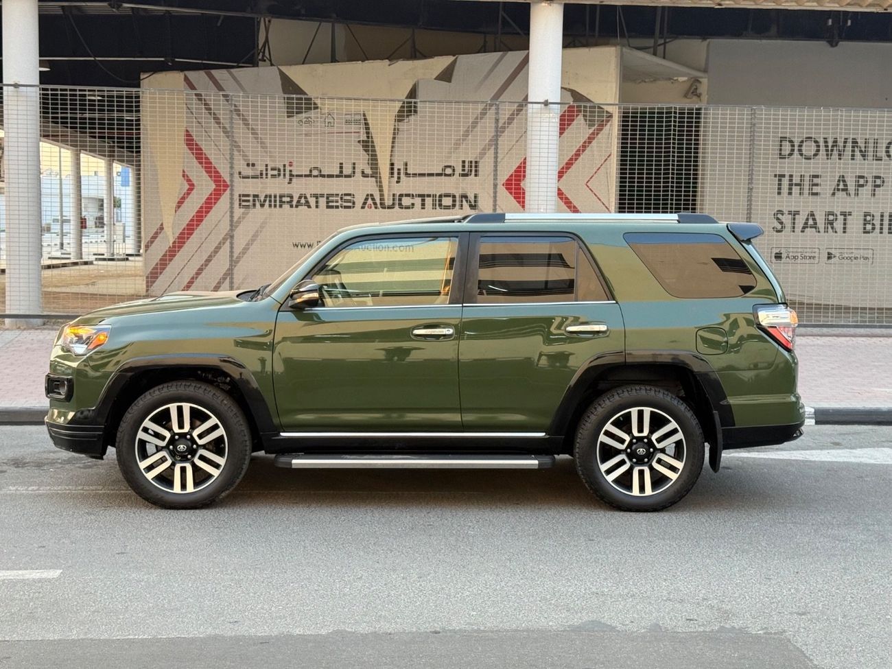 تويوتا Runner4 2021 LIMITED NIGHT EDITION 7 SEATS 4x4 US SPEC