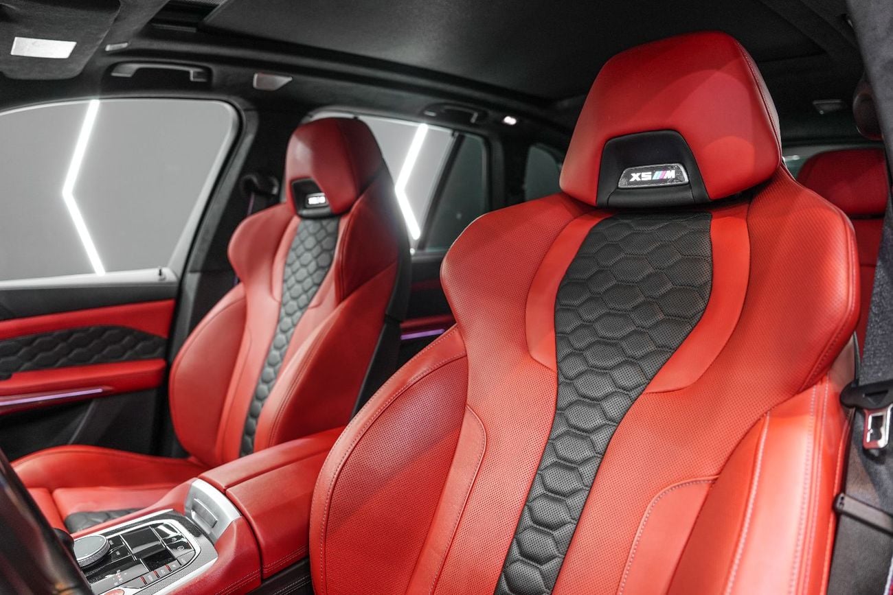 BMW X5M Competition 4.4L Carbon Interior, Driving Assistance Pro, GCC Spec!!