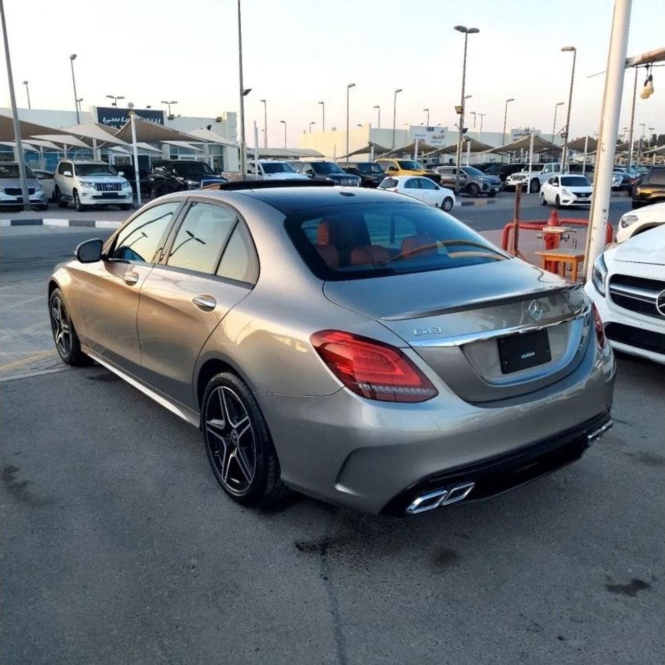 مرسيدس بنز C 300 بريميوم