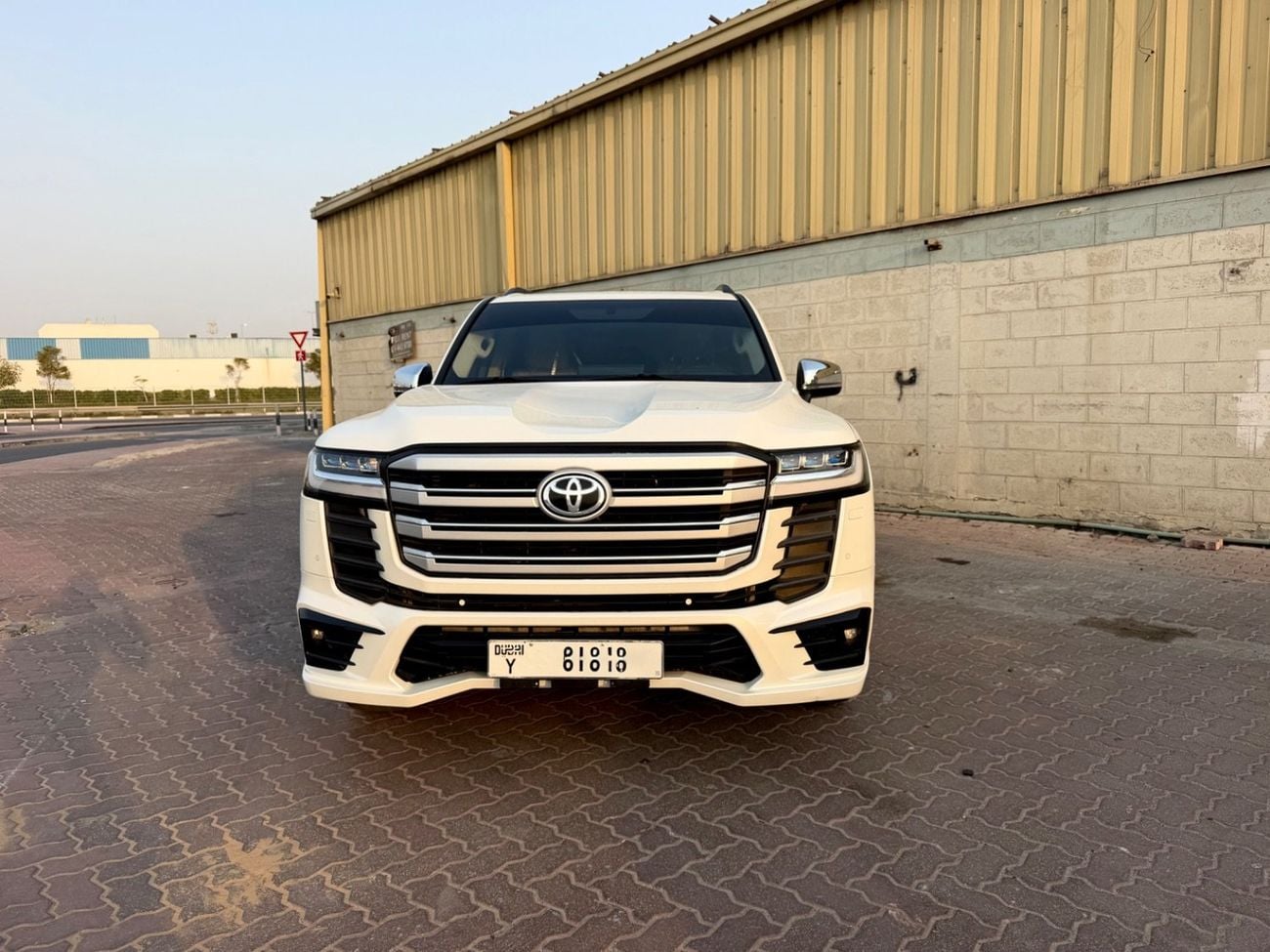 Toyota Land Cruiser GXR Toyota Land Cruiser GXR2022 Model V6 4.0 L Engine Full Option Very Clean and Perfect condition