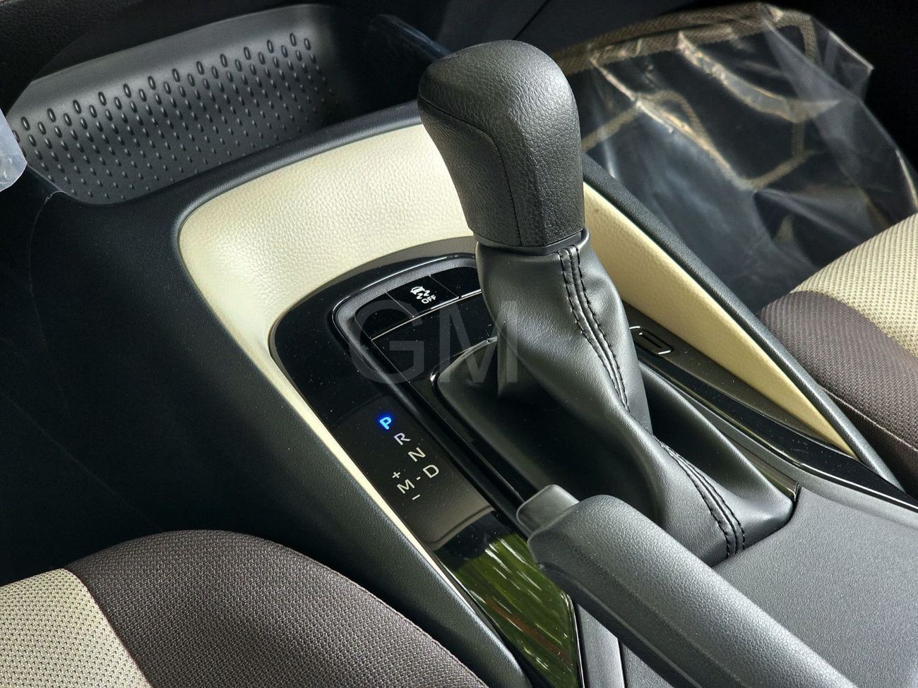 Toyota Corolla TOYOTA COROLLA 1.6L XLI - BASIC - 2025 MODEL - BLACK INSIDE BEIGE - OMANI