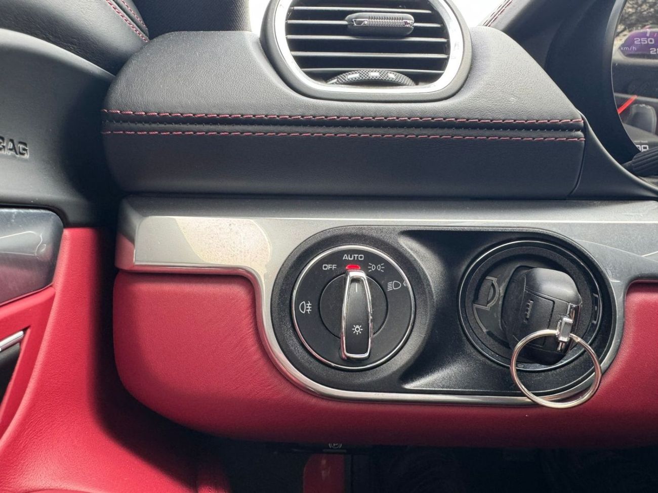 بورش كايمان 718 Std 2.0L A/T