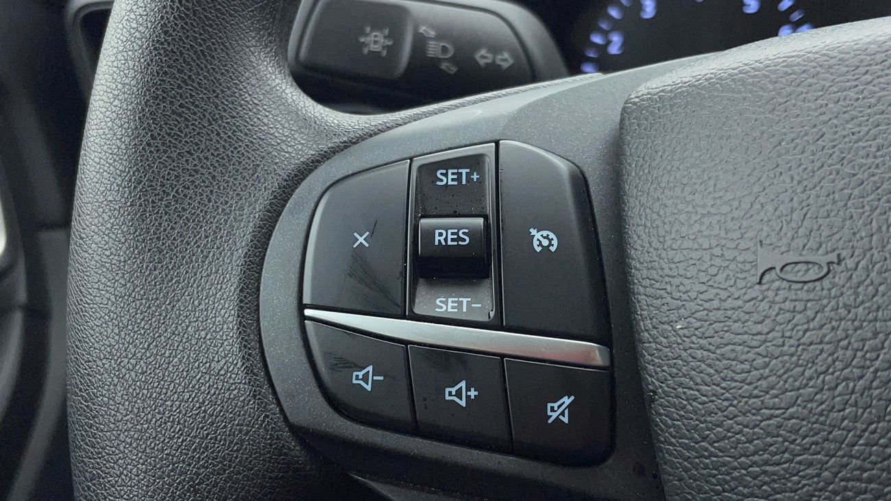 فورد إكسبلورر BASE 4WD 3.3 | بدون دفعة مقدمة | اختبار القيادة في المنزل