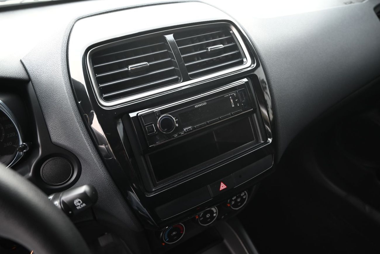 ميتسوبيشي ASX GLX Mid 2.0L FWD -